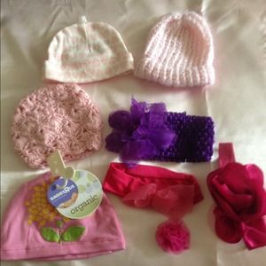 Newborn baby clothes bundled hats