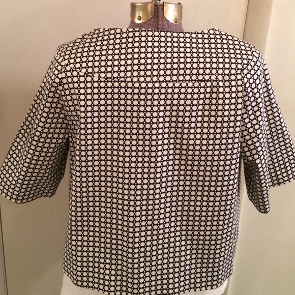 đź’„REDUCED đź’„ Circle black/white front close jacket - Picture 4 of 4