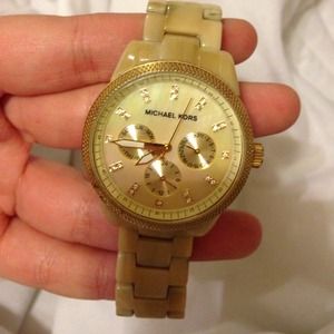 Michael kors gold watch