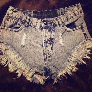 One teaspoon zz shorts size:25