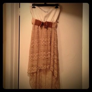 ⛔️reserved⛔️Beautiful lace Strapless Dress