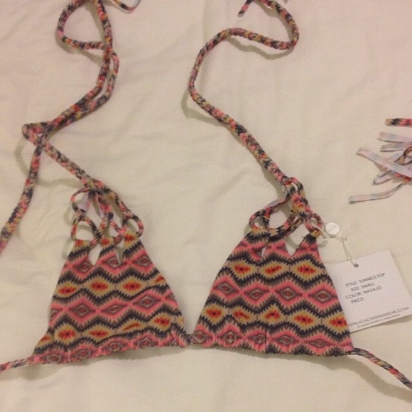Acacia Swimwear Other - NWT Acacia Swimwear Navajo Tunnels Sz Small