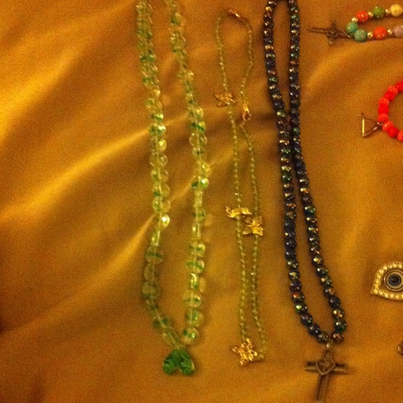 Necklaces - Picture 4 of 4