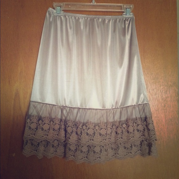 Gorgeous lace peekaboo slip