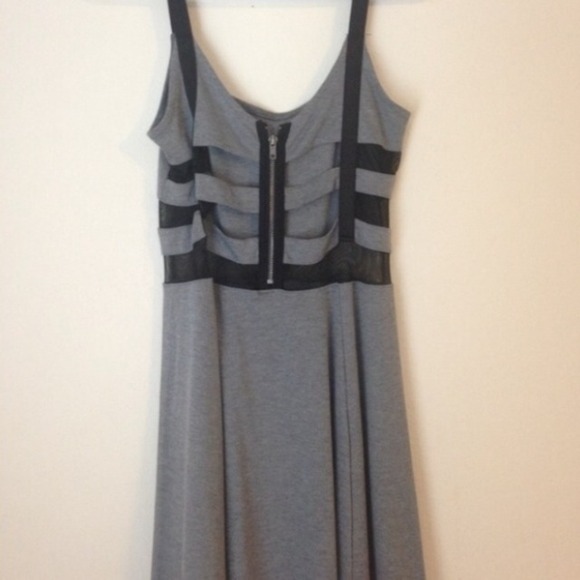 Grey mesh skater dress - Picture 2 of 3