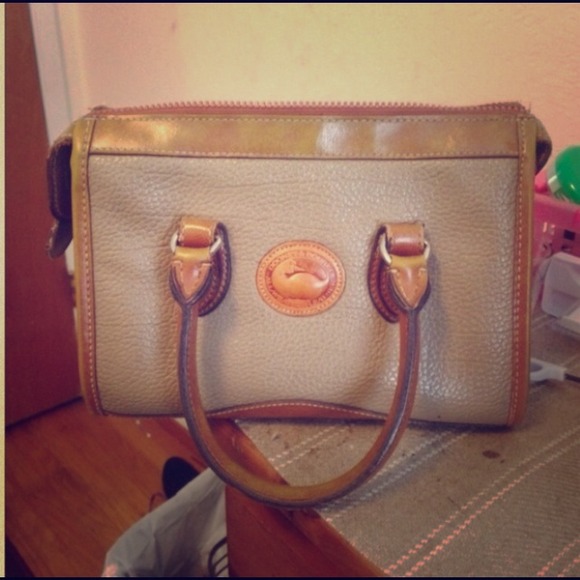 Taupe dooney and bourke bag - Picture 1 of 1