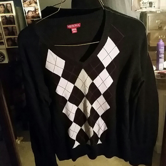 Long sleeve v neck vest thing