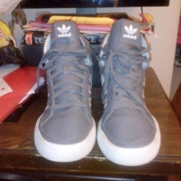 GREy high top adidas