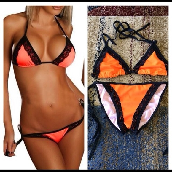 👙New Beautiful Orange and Black Bikini👙