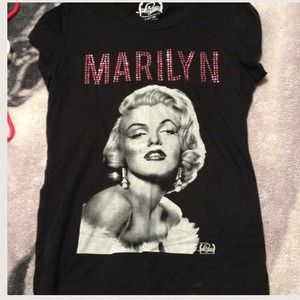 Marilyn Monroe shirt