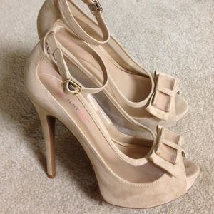 Nude Fleur Heels