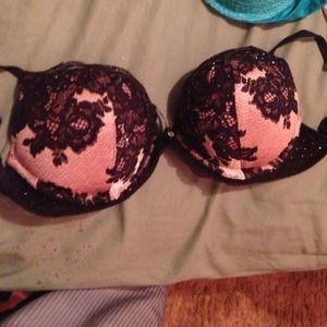 Victoria's Secret miraculous push up bra