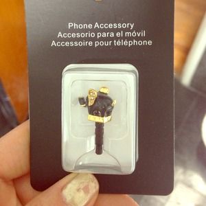 Elephant phone dust plug