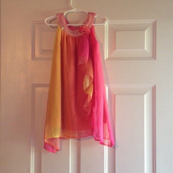 Adorable dress!!