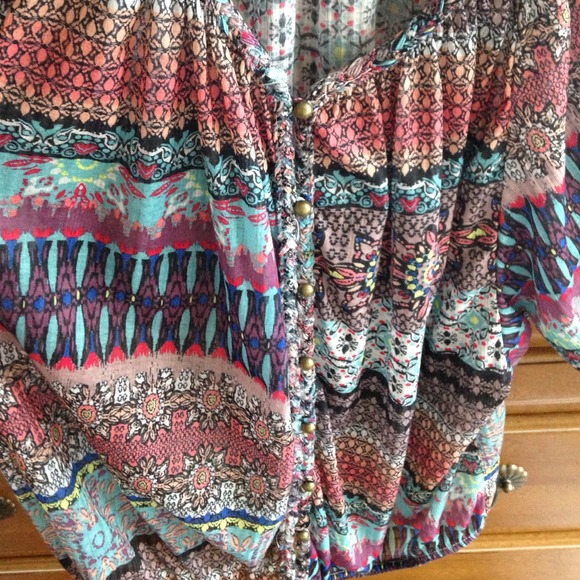 Spring flowy top - Picture 2 of 3
