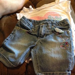 Z caverici shorts and adorée shirt