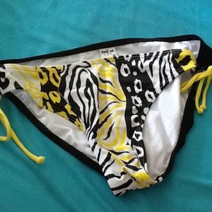 B I L L A B O N G bottom! 👙✨