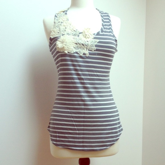 Grey striped tank NWOT