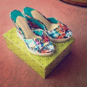 Multi floral backless wedges