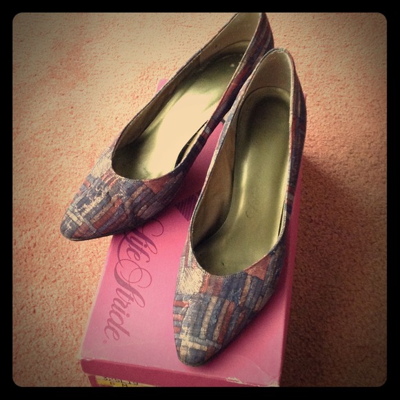 Multiple colored closed toe heel