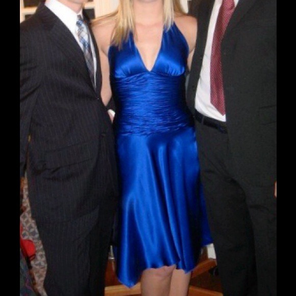 Blue Caché Halter Dress - Picture 3 of 4