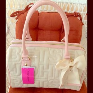 💥Betsey Johnson Bone/Pink Large Satchel 💥