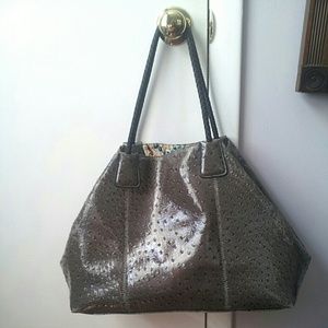 Textured big handbag