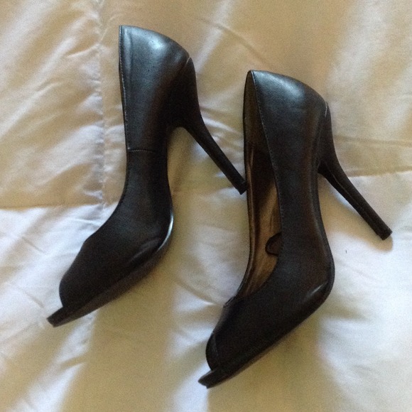 Black peep toe heels