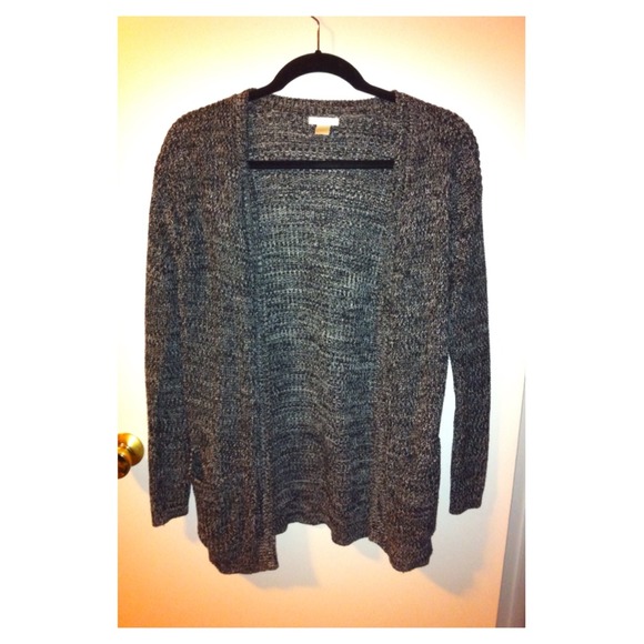 Marled B&W Cardigan