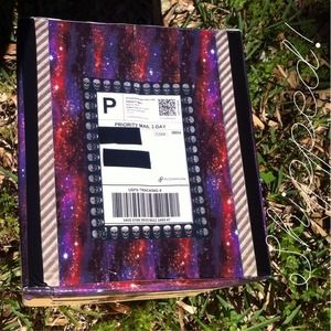 Shipped! 💋📦