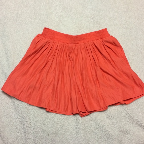 BCBGMAXAZRIA Play Shorts XS