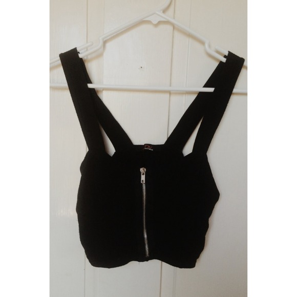 ❤️TRADE WITH  @lbabaturk❤️ Black Zipper Crop Top