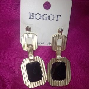 Golden evening wear!