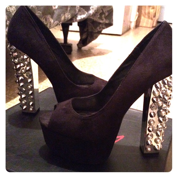 peep toe black, studded heels from Wild Pair - Picture 1 of 3