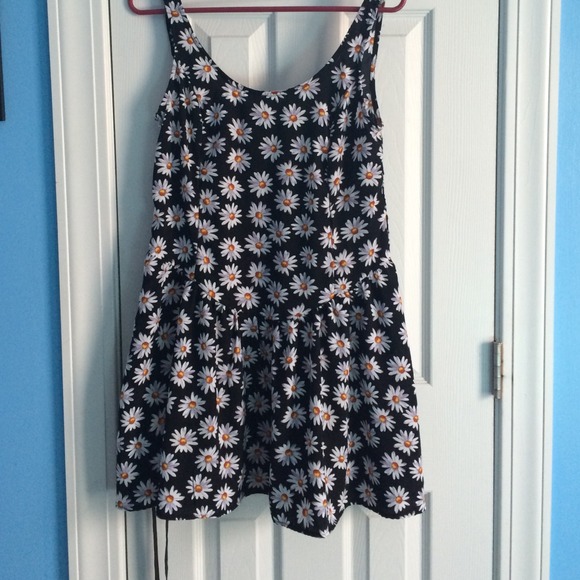Daisy dress