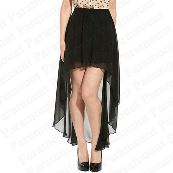 Dresses & Skirts - Black Hi Low Skirt