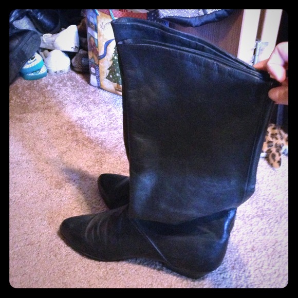 💋SOLD💋Leather boots - Picture 1 of 3