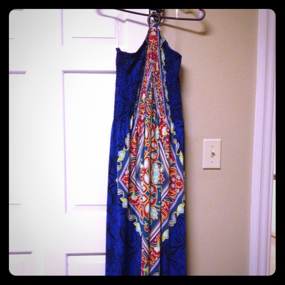 Absolutely beautiful plus size halter summer dress