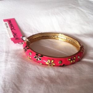 Betsey Johnson Bangle