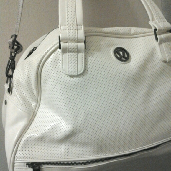 TRADED! - Lululemon Athletica Retro Groove Duffel - Picture 1 of 4