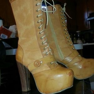 Shoes- only worn a few times