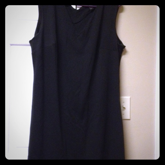 Great clothing wardrobe bundle!