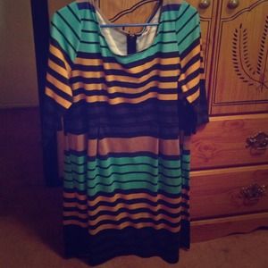 Multi Color 3/4 sleeve dress