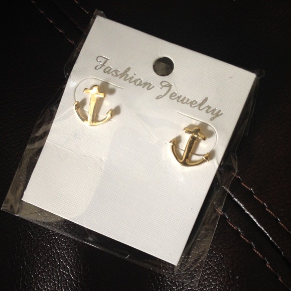 **SOLD in bundle for jadorade0009** Anchor Studs - Picture 3 of 3