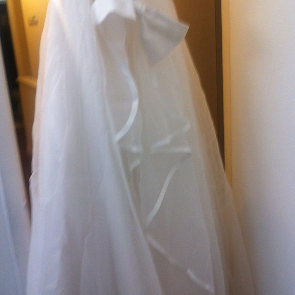 Dress - Picture 3 of 4