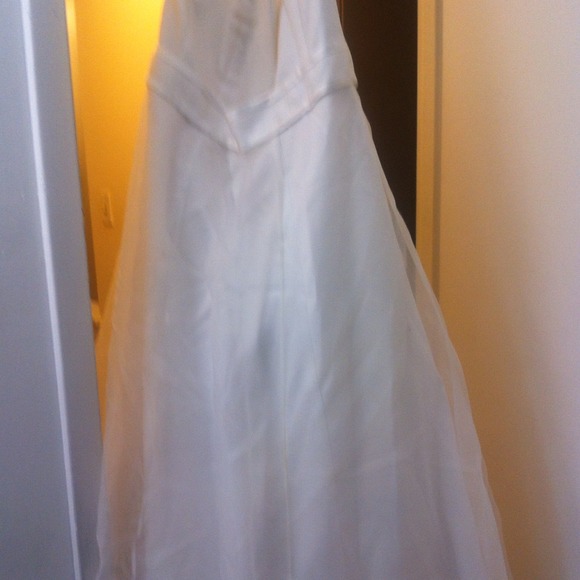 Dress - Picture 4 of 4