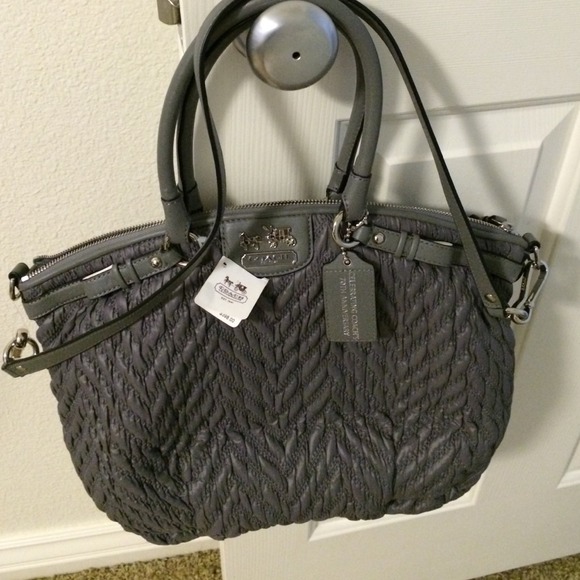 Handbag - Picture 3 of 3