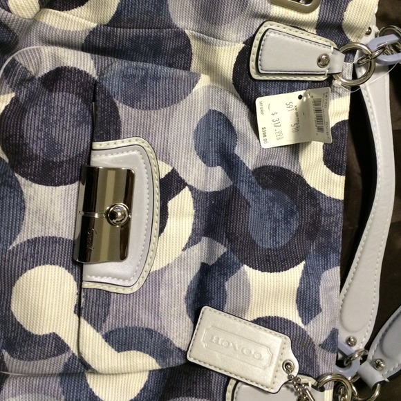 Handbag - Picture 2 of 3