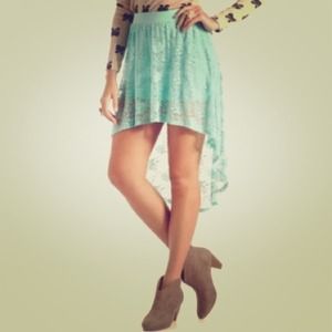 Floral lace Hi-Low Skirt