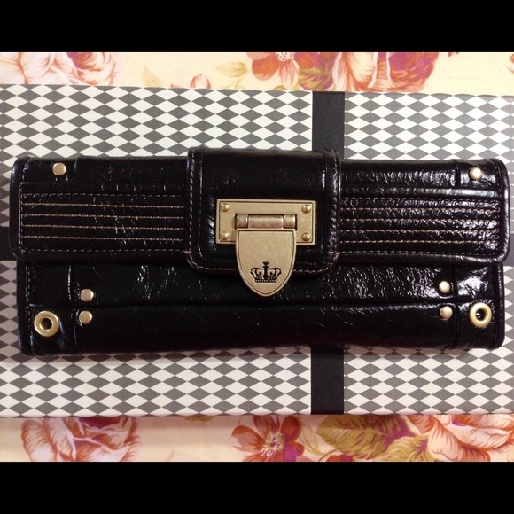 🎉SALE! Juicy Couture Mad Money Black Wallet